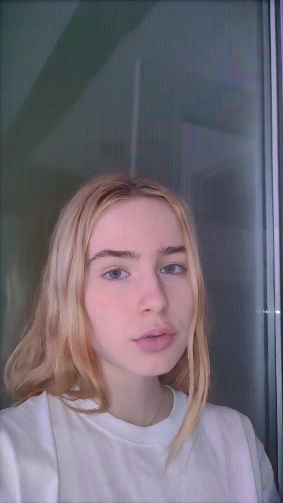 @aneeee:,-)