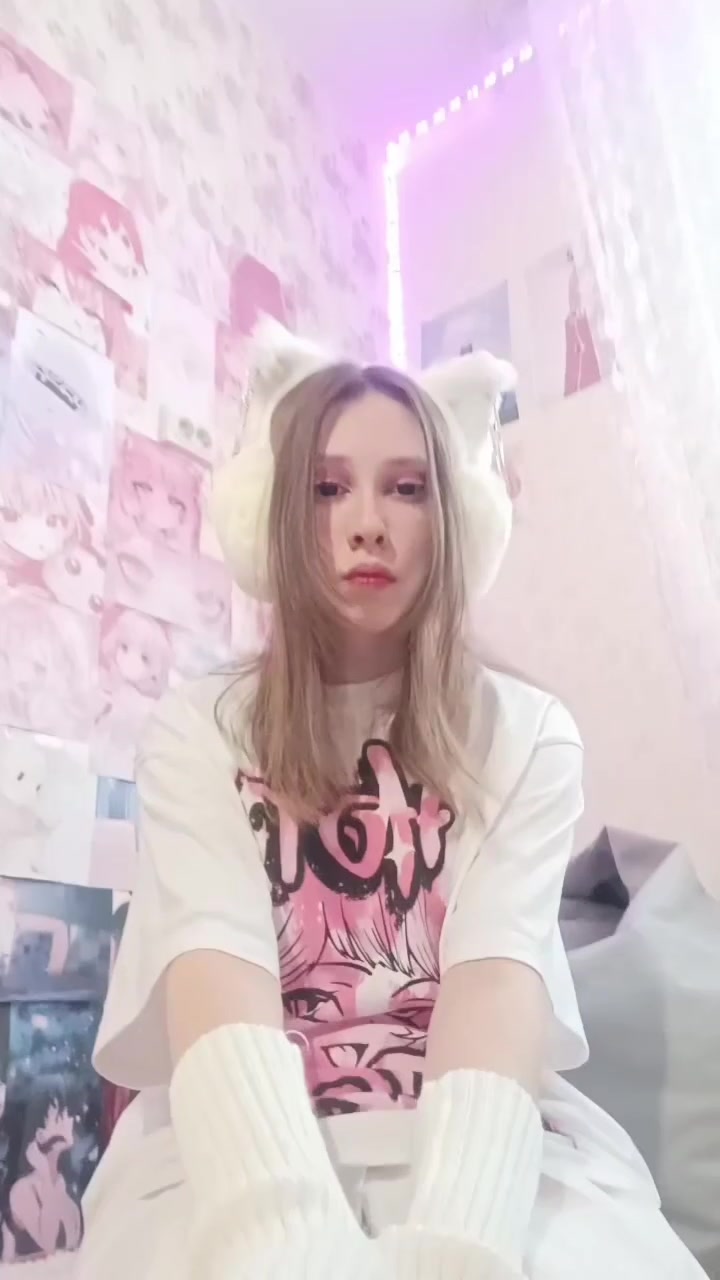 @^.^