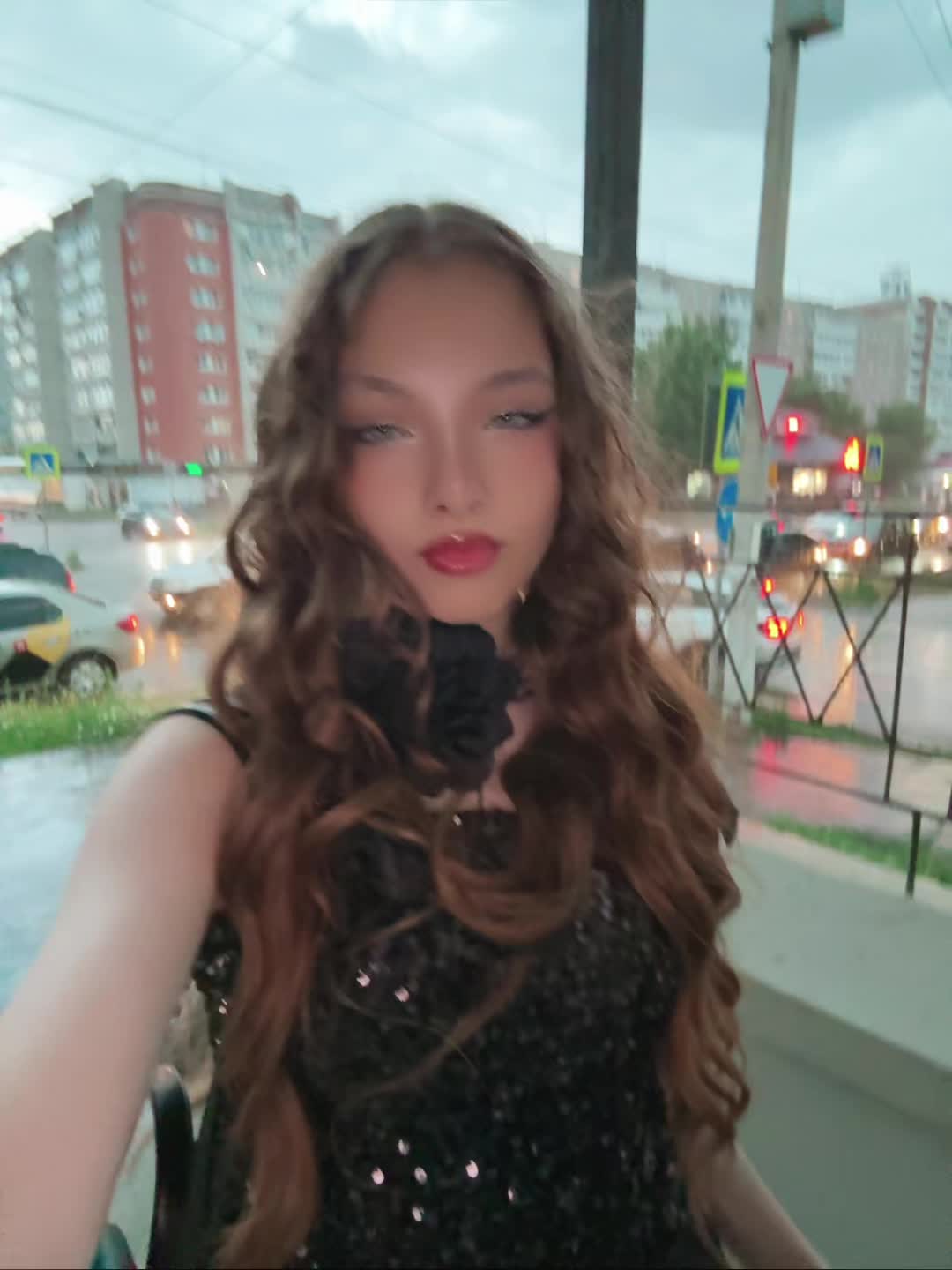 @DIVAMILLI🧿