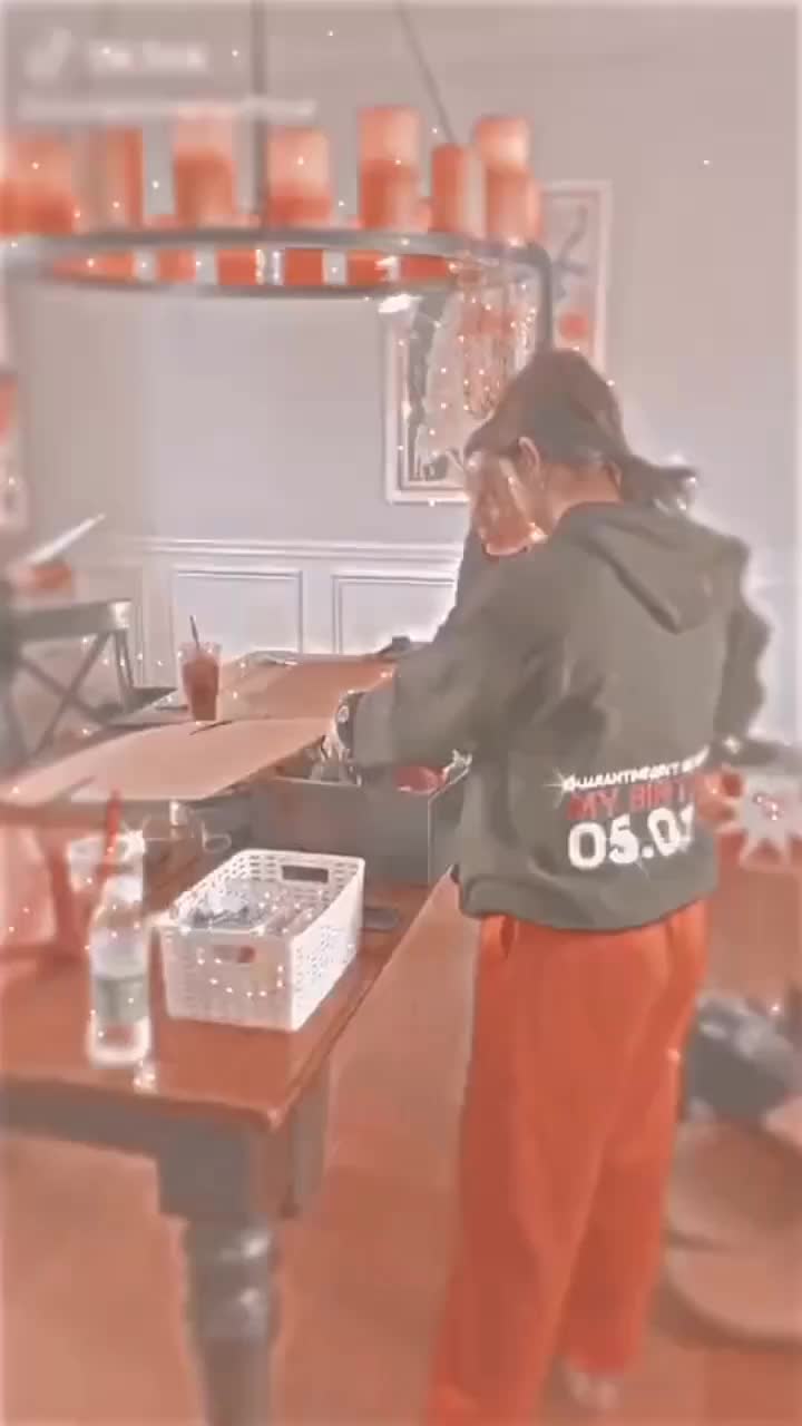 @-ˏˋ𝐚𝐧𝐚 4.4 𝐤 ˊˎ-