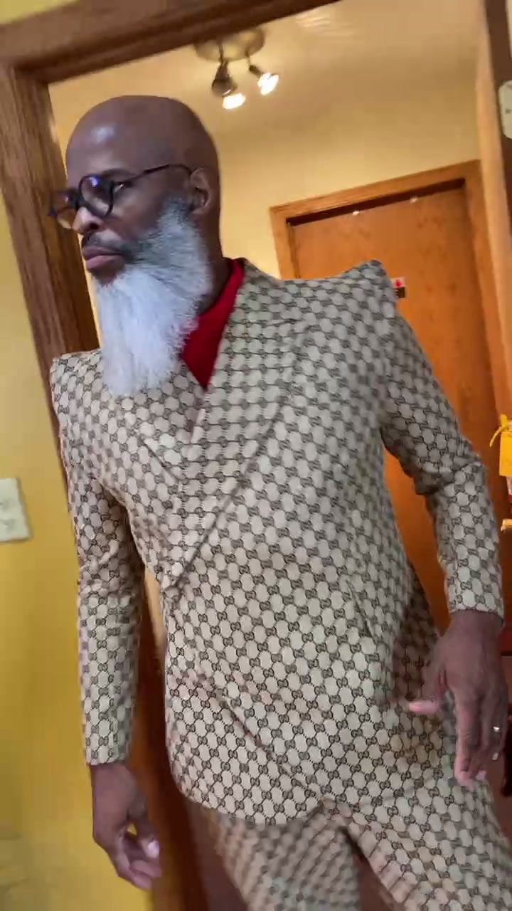 @the_grey_bearded_model
