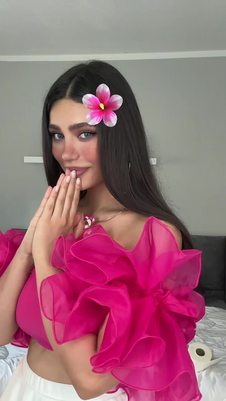 @pariaahari