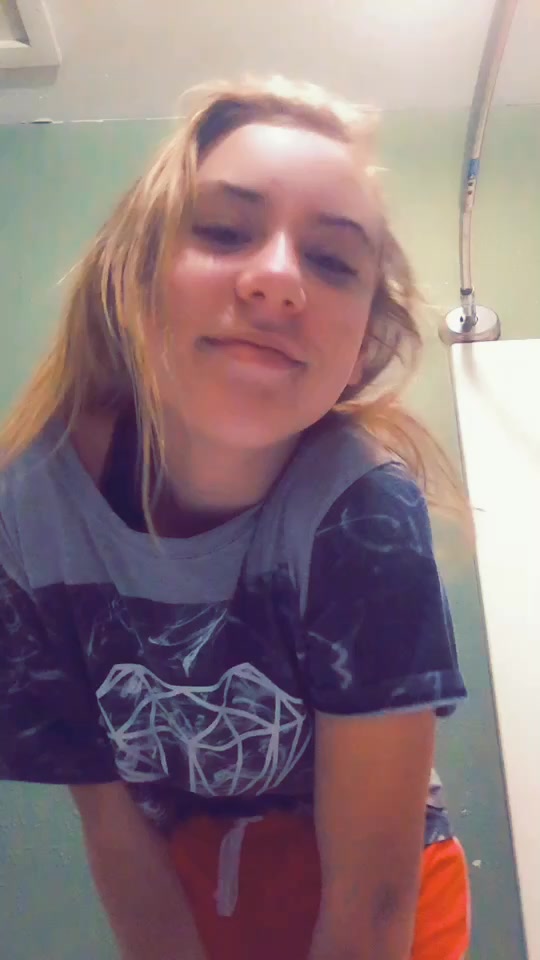 @🤪•blondie•{2k}🤪
