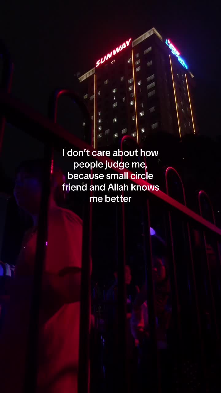 @Better alone🐣