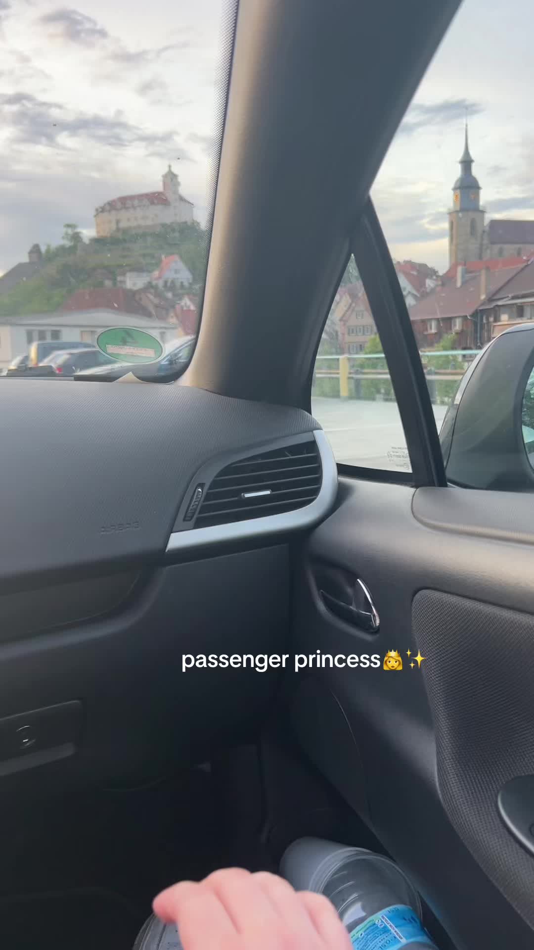 @m🎧
