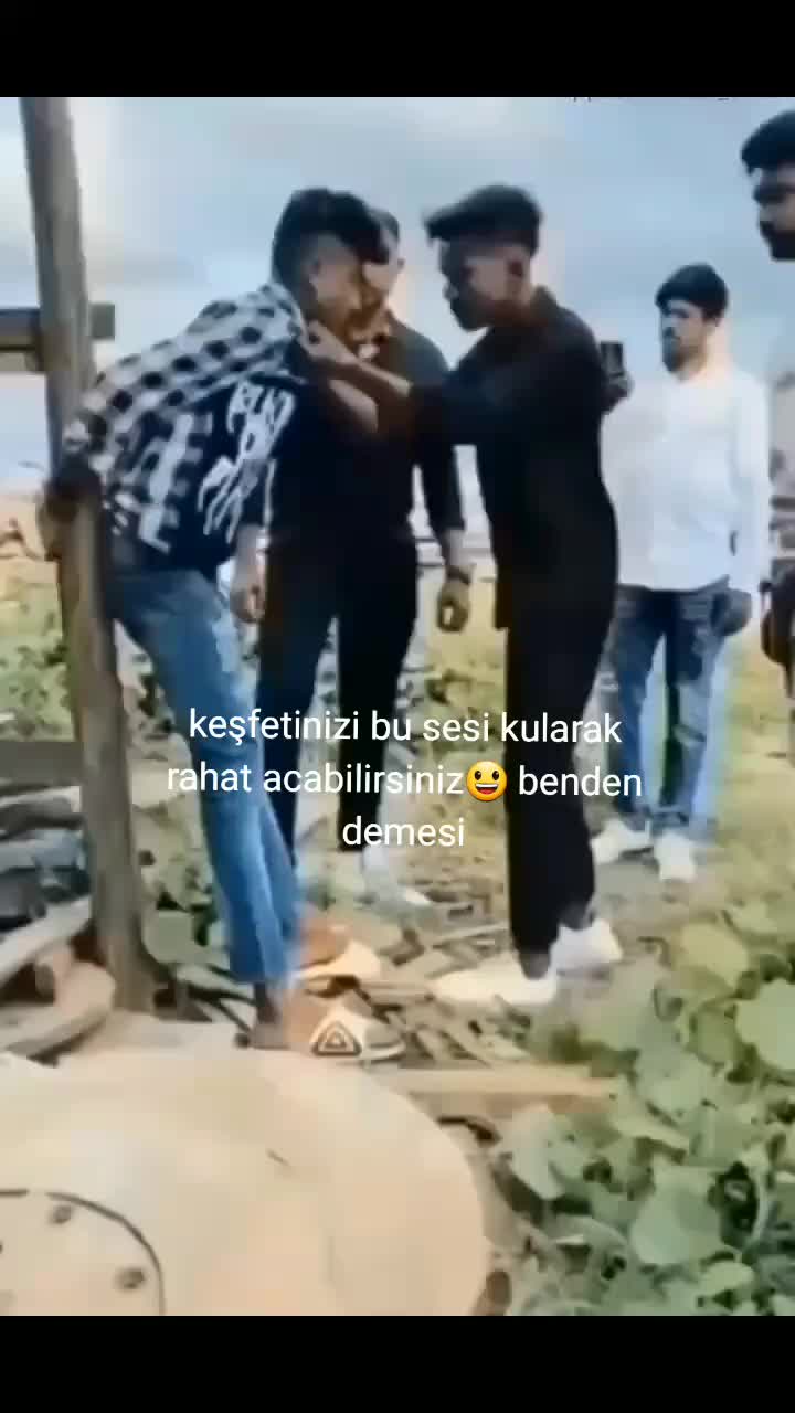 @𝘽𝙊𝙕𝙆𝙐𝙍𝙏𝙆𝘼𝙇𝙀𝙎𝙄 🤘