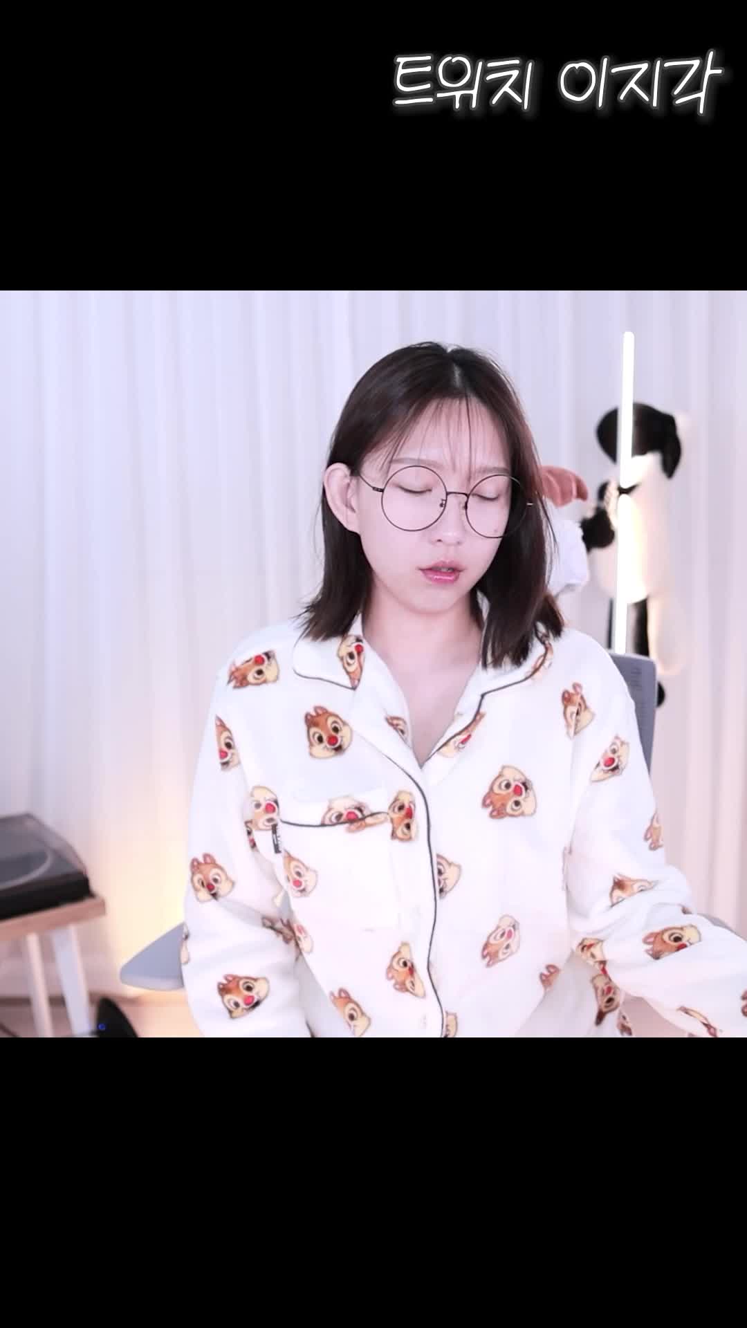 @이지각