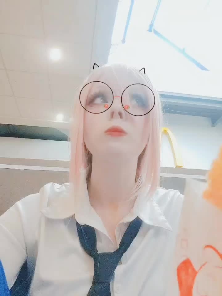 @sky.strayfox