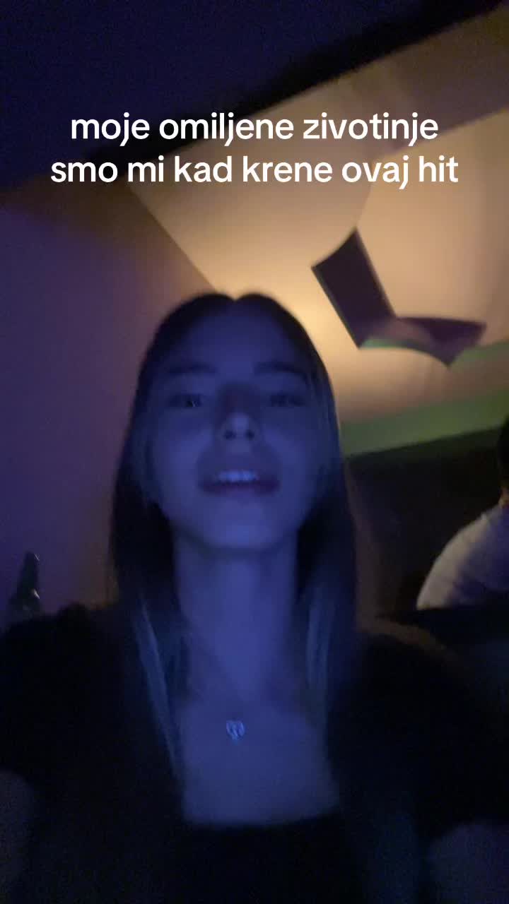 @elena💫
