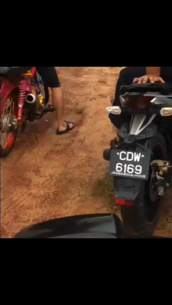 @Ijaat PonPom  🇲🇾