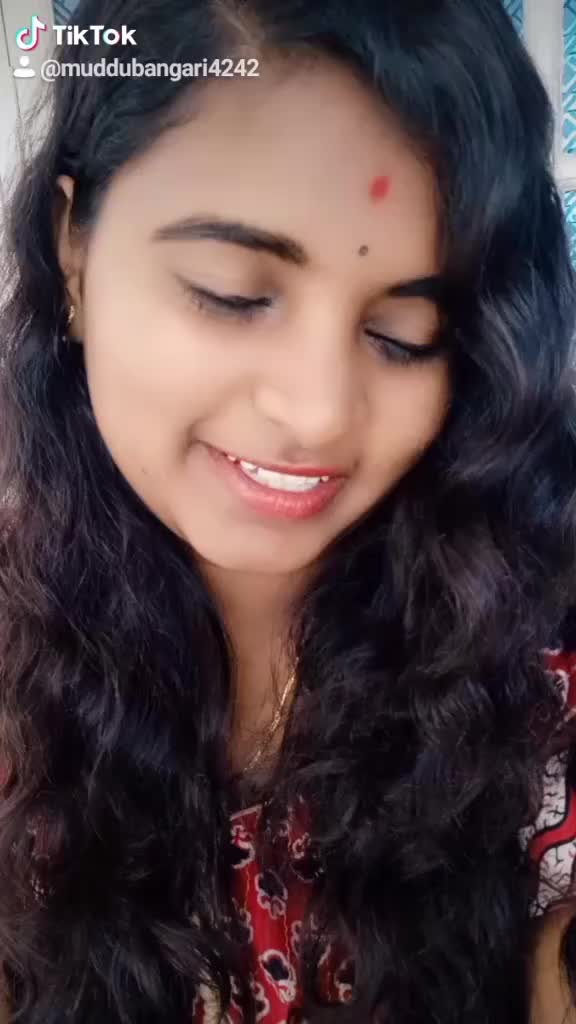 @DEEKSHITHA 💞B