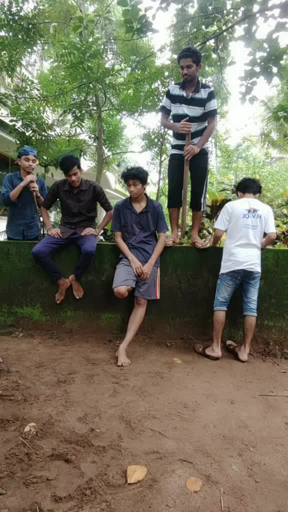 @Adakka kootam