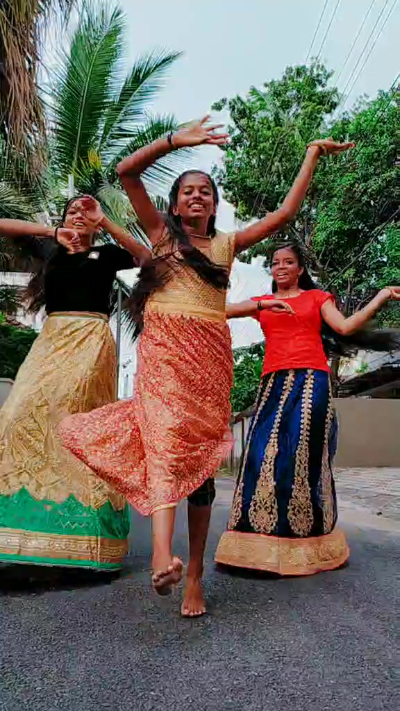 @Abhi__Sari__