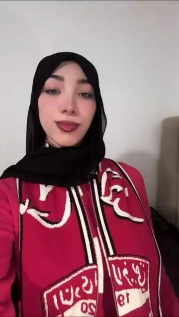 @houyem