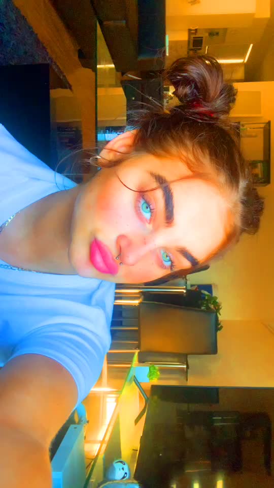 @Queefqueen