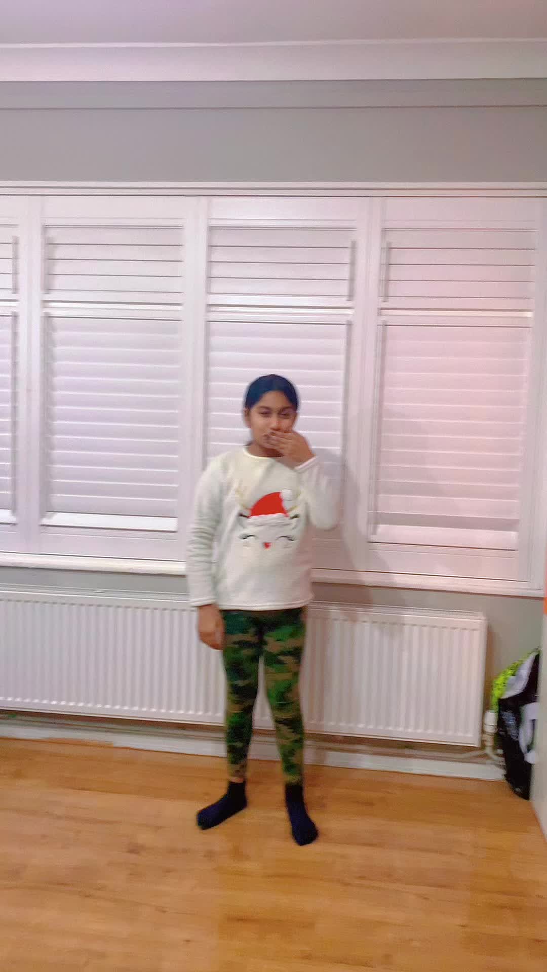 @Divya🫶🏻