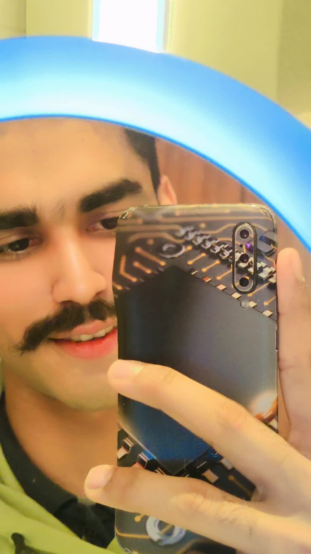 @N͜͡v丨ɴᴀꜰɪᴢ ᴄʜᴏᴡᴅʜᴜʀʏ