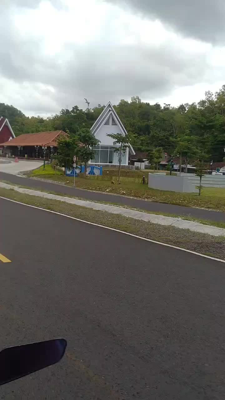 @Lussi Yuwansari