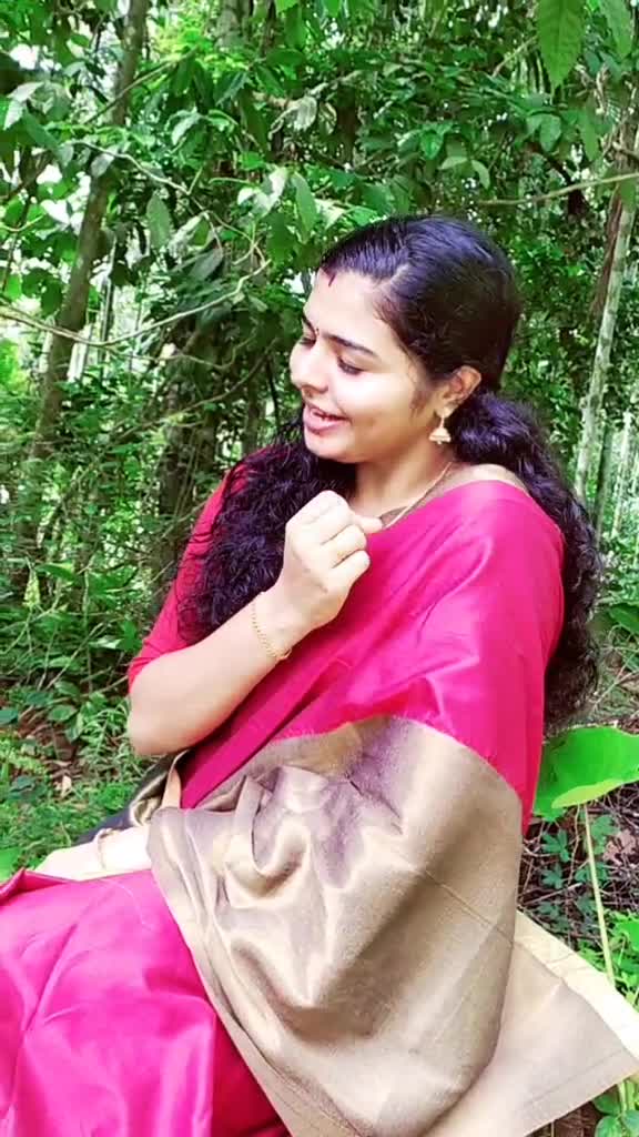@Thumbi ponnu😘😘