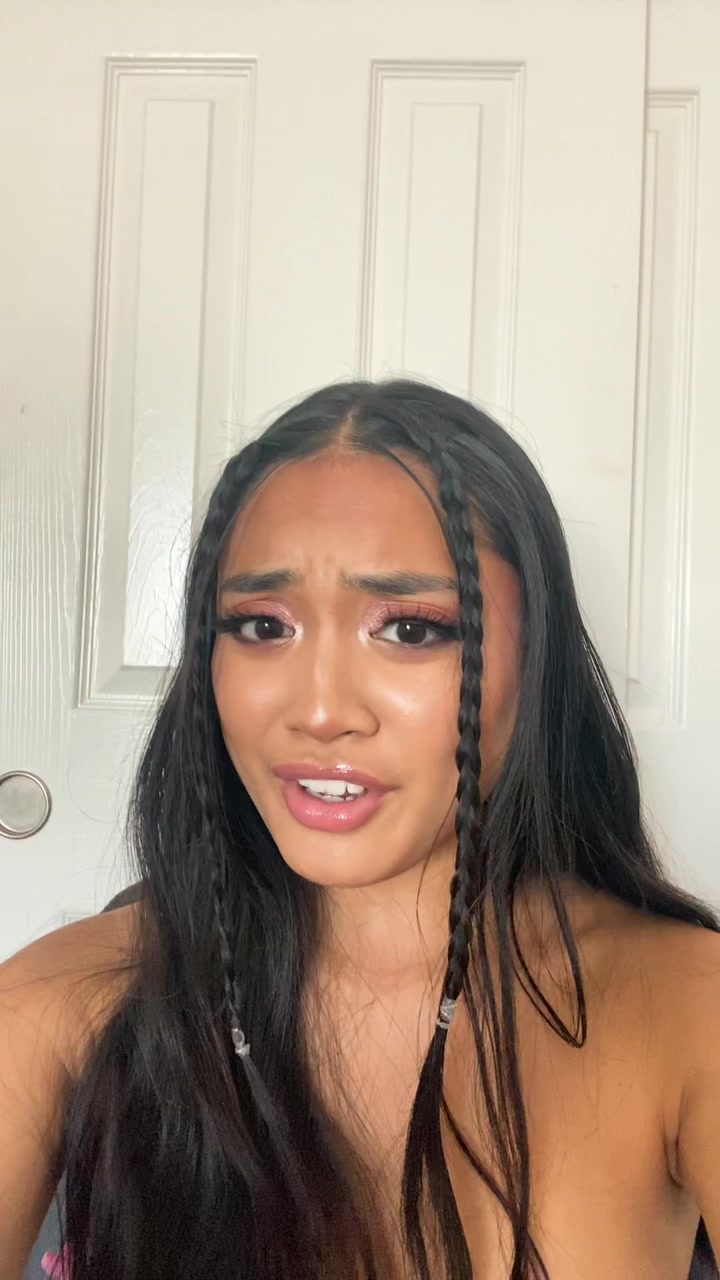 @Robyn