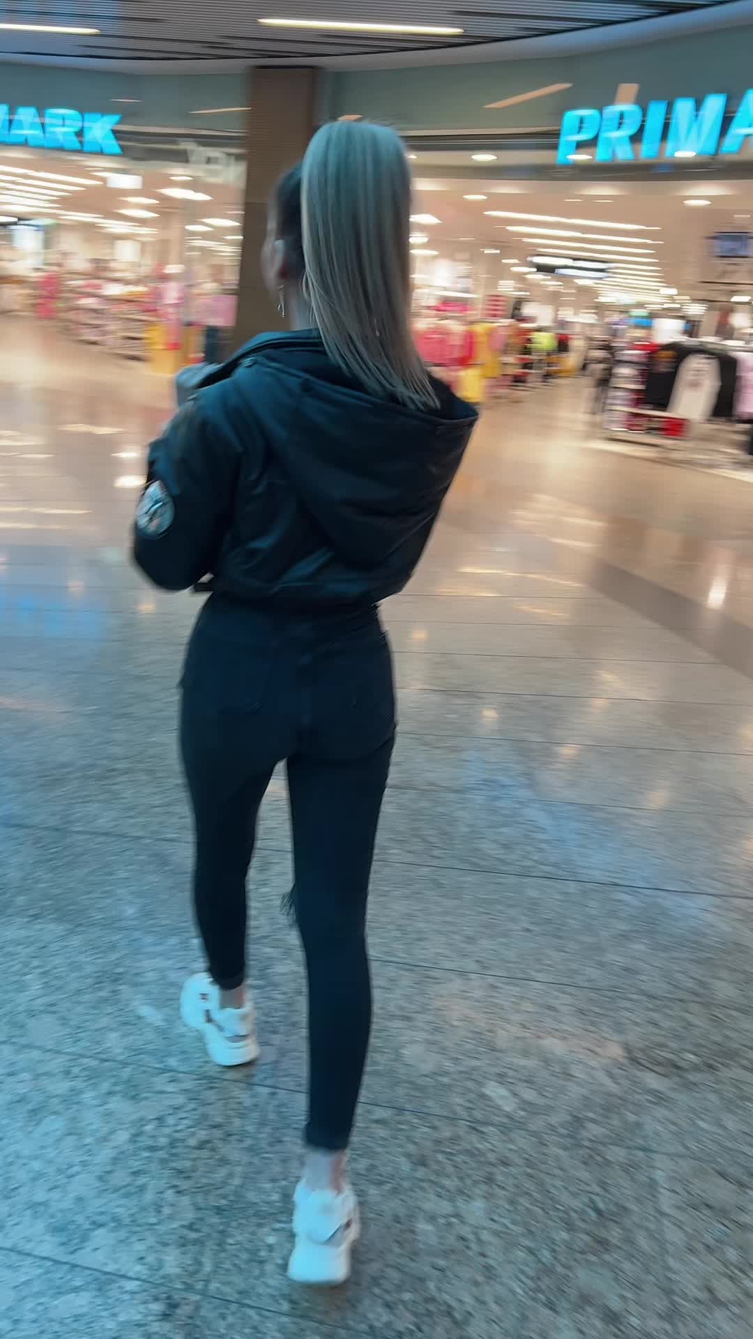 @Alexandra Radu