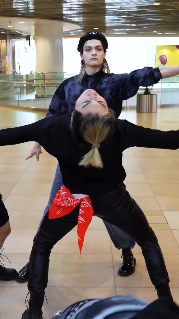 @Mon_Star Cover Dance Team