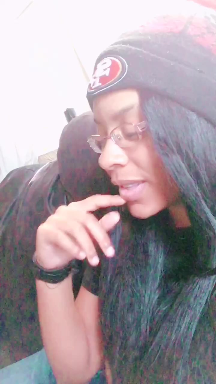 @Monèt🥰🤤