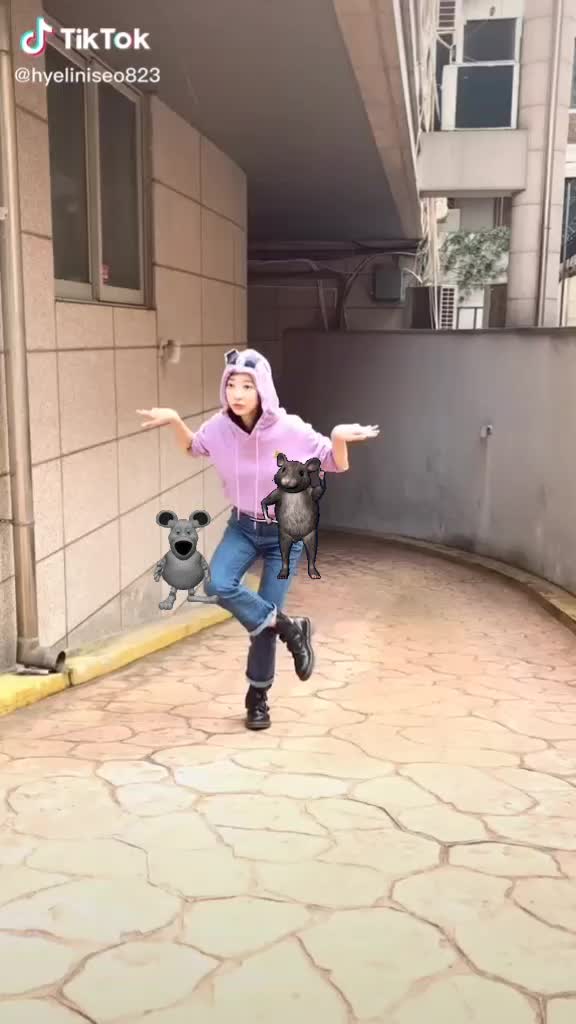 @👋