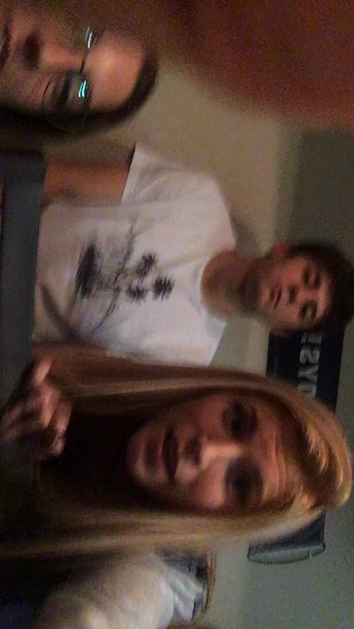 @_hayleaubin