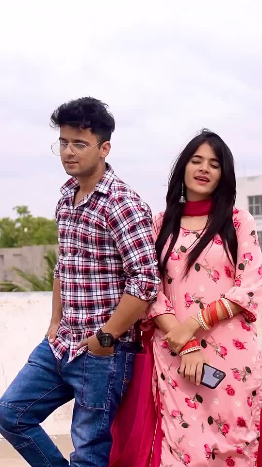 @Pahadii couple