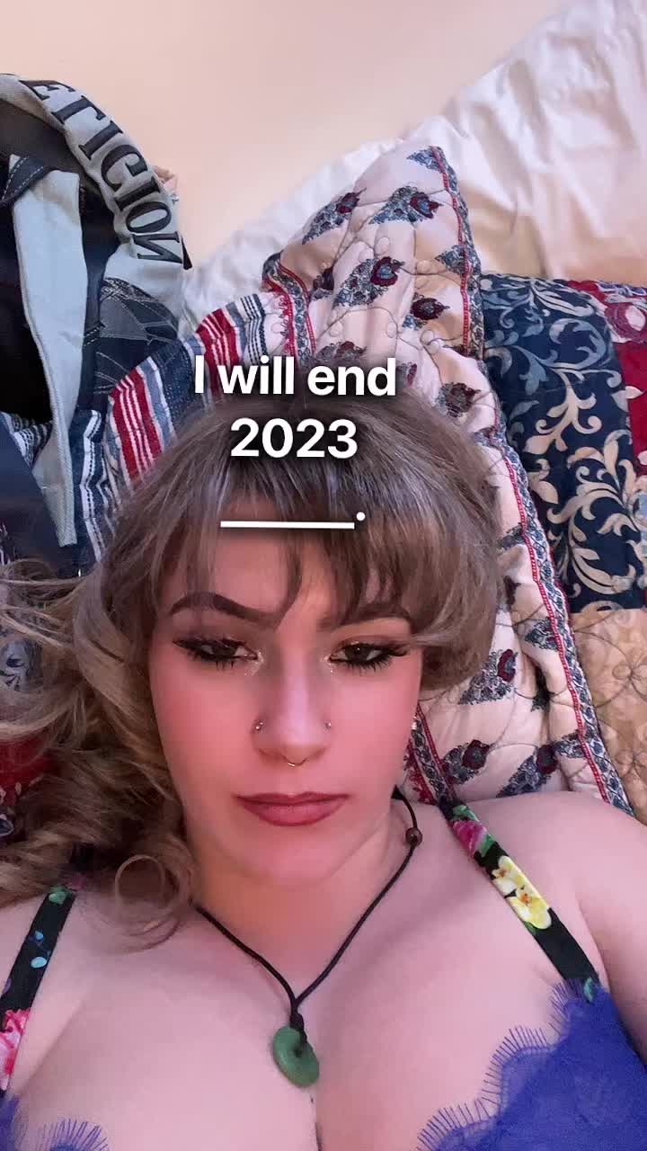 @Lizzy👑🍄