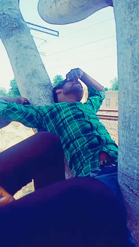 @गुरु शर्मा किंगDJ93