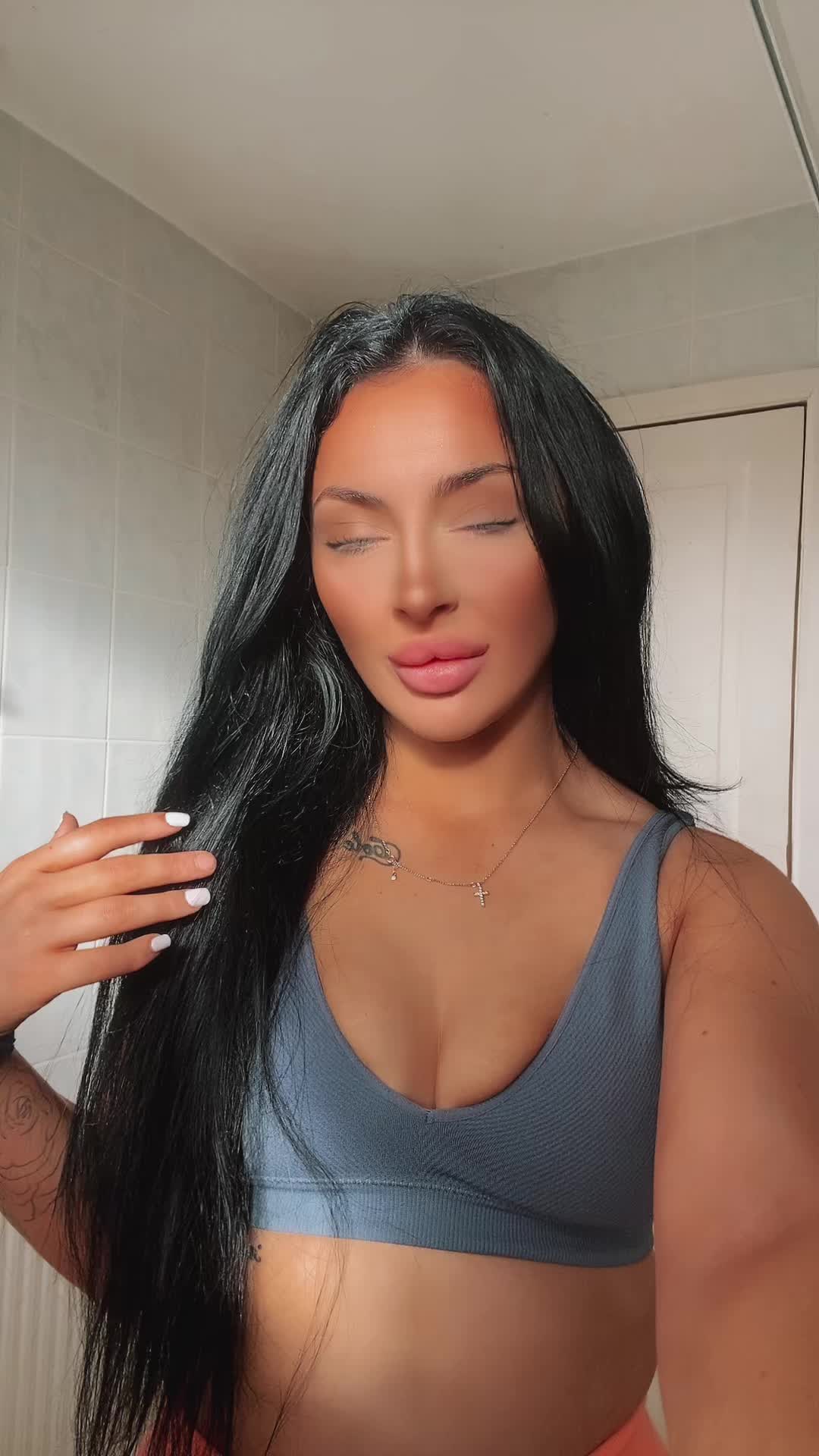 @Morgan Louise New X