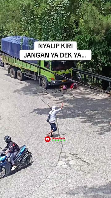 @Sitinjau Lauik Track