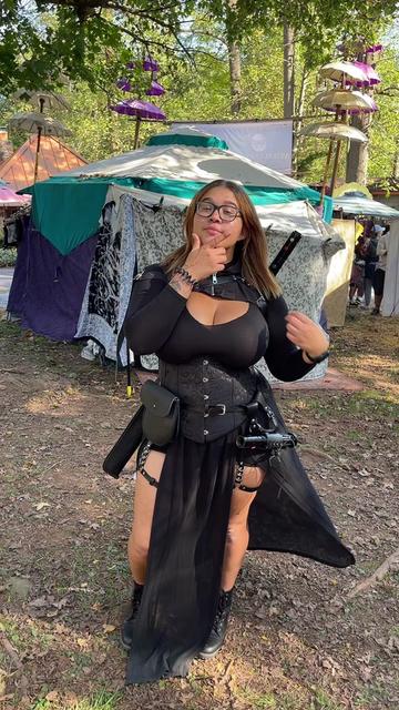 @💜 Tara 💜 // Twitch streamer