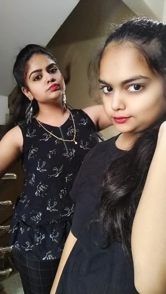 @👑 🖤NIHARIKA🖤 👑