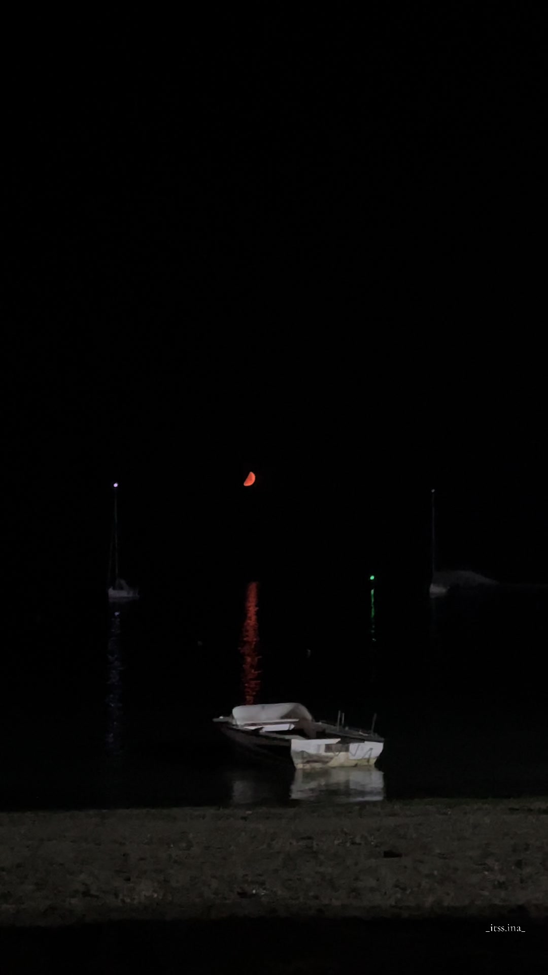 @🌙