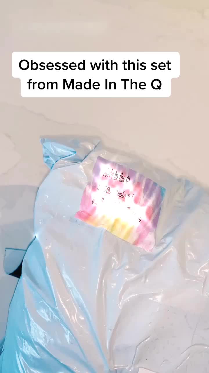 @Maddiegirlcosmetics