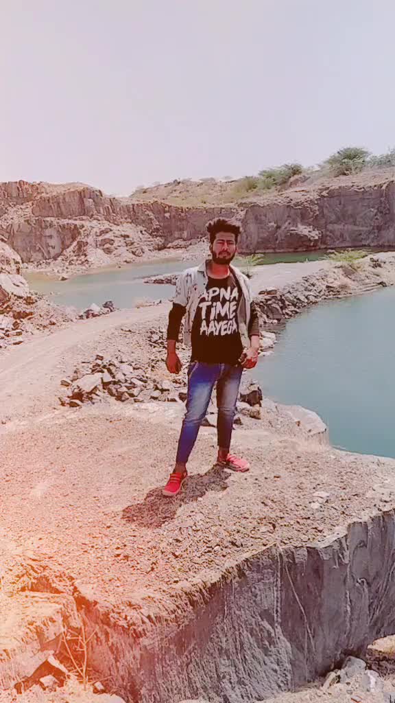 @Abhi .🙄..Rajput47