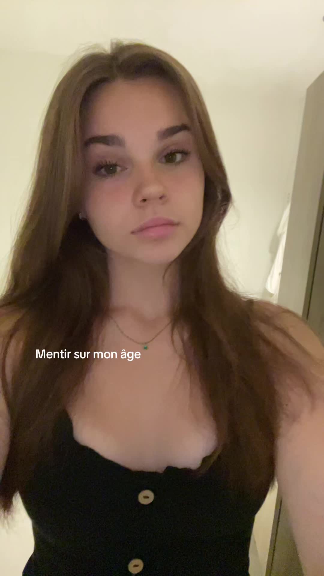 @😻