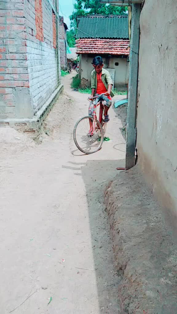 @đšāĻāĻŽāĻŋ āĻā§āϰāĻžāĻŽā§āϰ āĻā§āϞā§đš