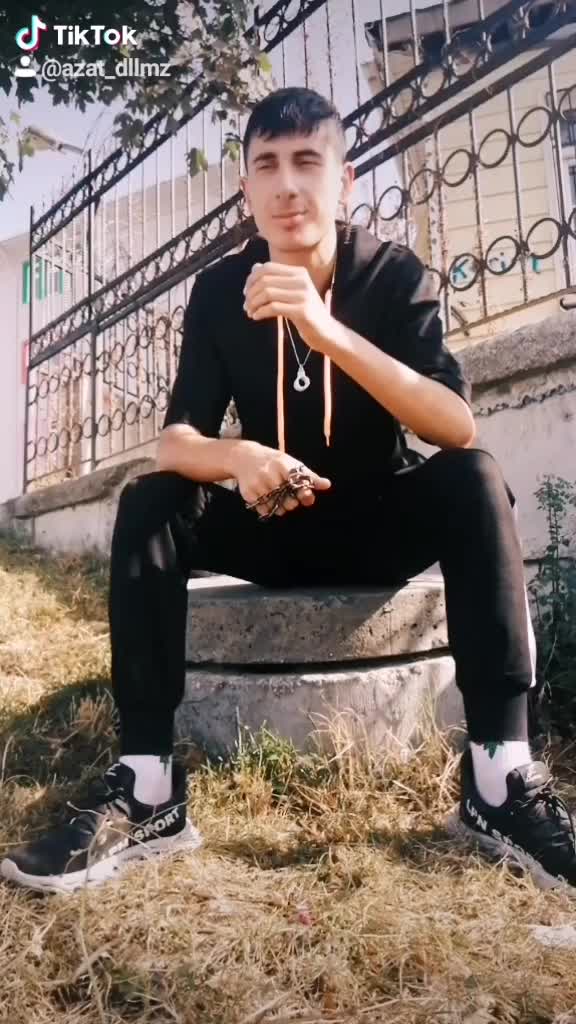 @Azo_can04