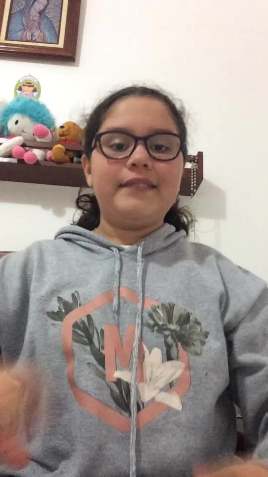 @Glolila