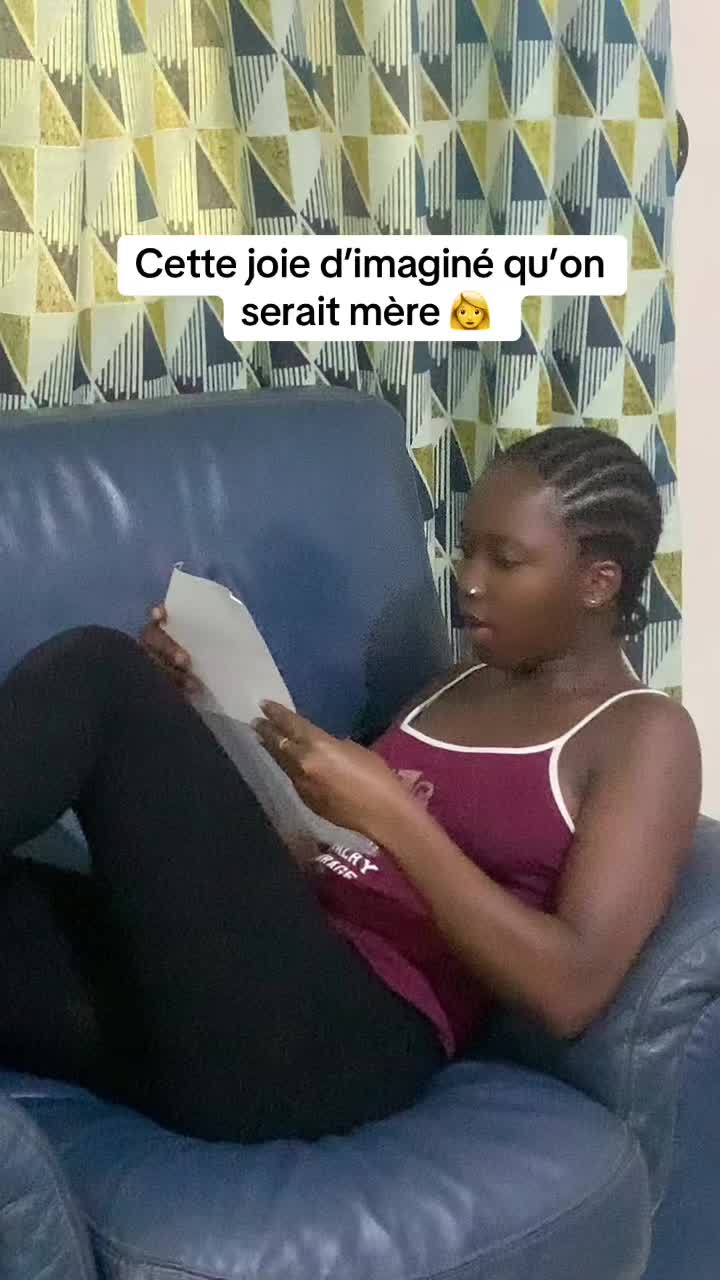 @Djamila Camara