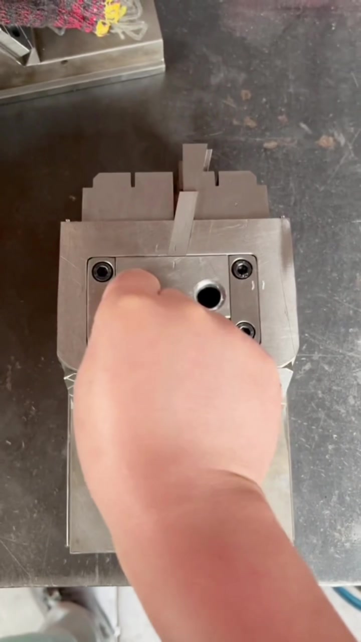 @Injection Mold Factory