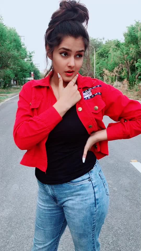 @👑Pragati👑
