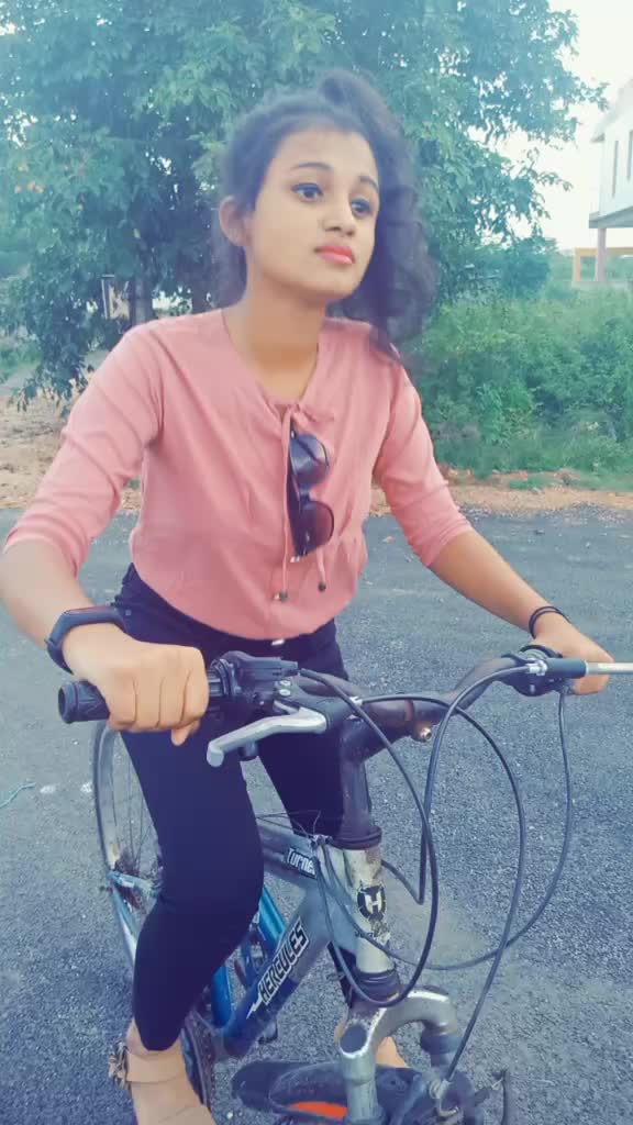 @AiShU DeVaNG