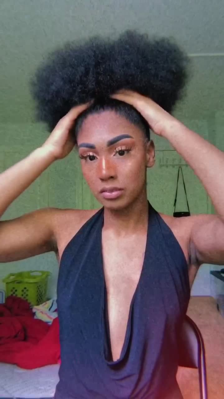 @Cici Alexis™️
