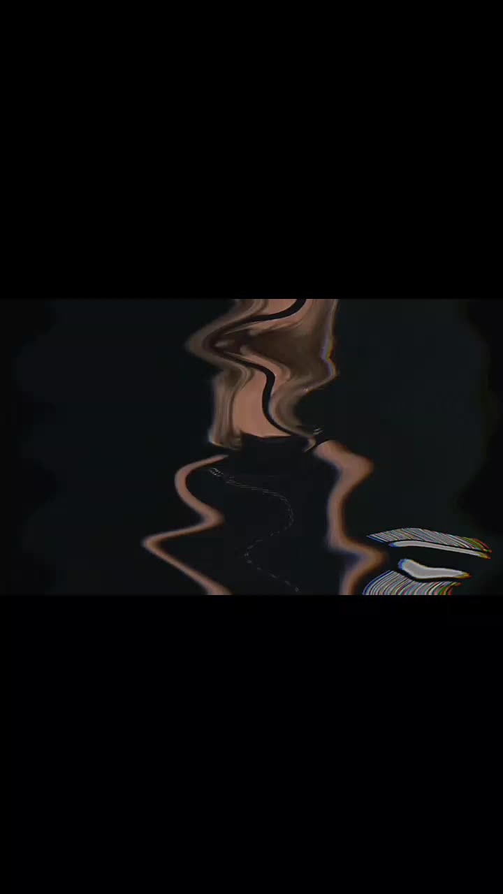 @Fashion 00's✨️🖤