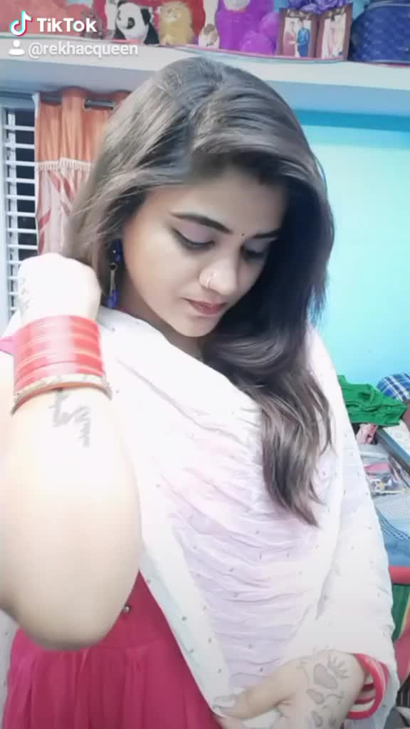 @Rekha c Queen